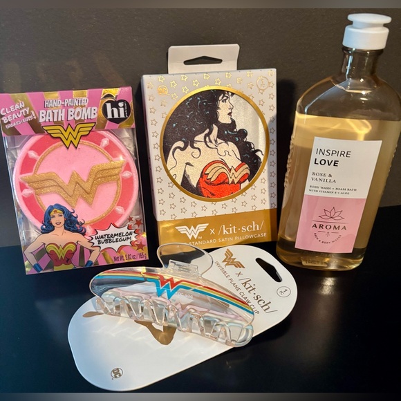 Kitsch Other - WONDER WOMAN BATH & BEAUTY SET